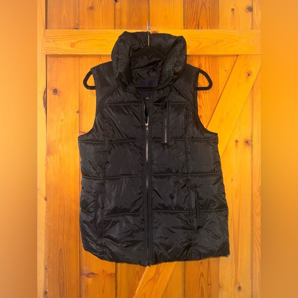 American Eagle Outfitters Black Puffer Jacket
